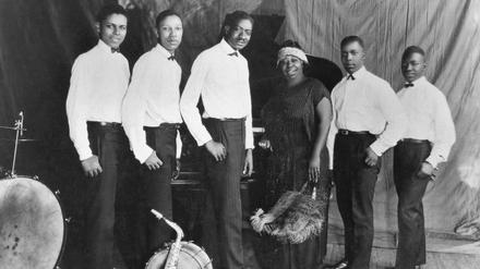Ma Rainey und Band, 1923.