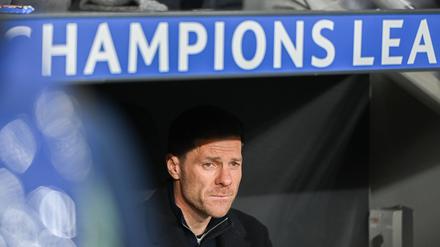 Xabi Alonso konzentriert sich nach dem Aus in der Champions League jetzt auf die Bundesliga und den DFB-Pokal - allerdings unter erschwerten Voraussetzungen.
