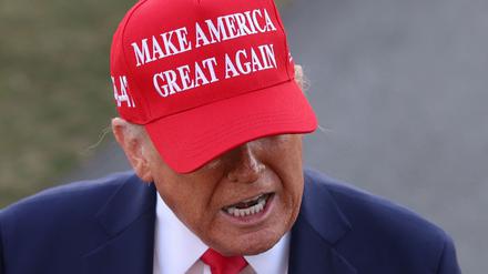 US-Präsident Donald Trump vor dem White House in Washington, DC.
