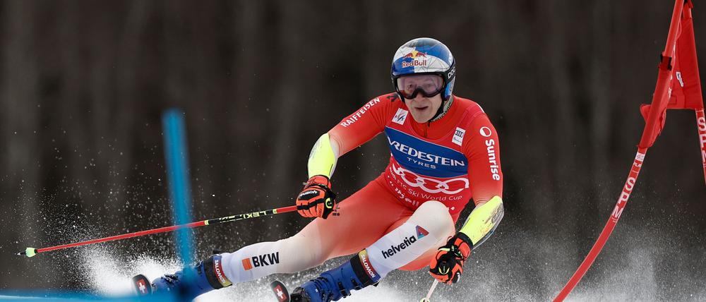 Marco Odermatt bleibt das Maß der Dinge im Gesamtweltcup.