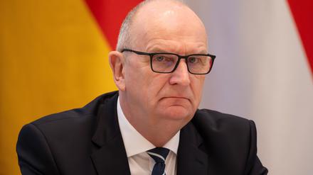 Brandenburgs Ministerpräsident Dietmar Woidke (SPD), aufgenommen in der Landtagssitzung im Februar 2025.
