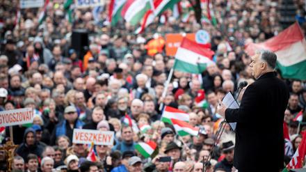 Viktor Orbán ist dabei, eine rechtsextreme europäische Allianz zu schmieden.
