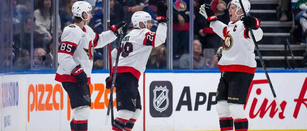 Die Ottawa Senators bejubeln den sechsten Sieg in Serie.