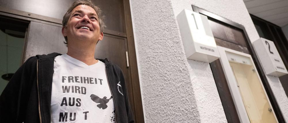 Ballweg sieht sich als Verfolgter der Justiz. 