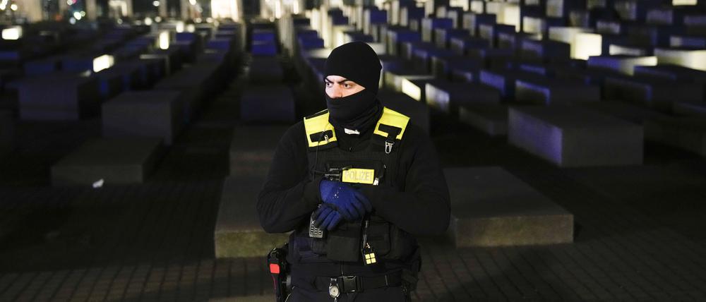 Ein junger Syrer stach Ende Februar einen Spanier am Holocaust-Mahnmal in Berlin nieder – er wollte Juden töten.