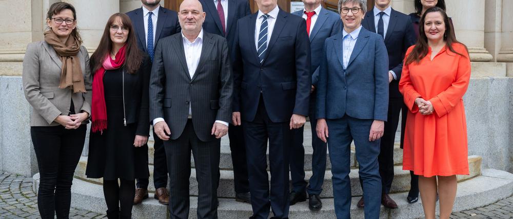 Die Brandenburger SPD/BSW-Landesregierung ist bald 100 Tage im Amt - die Opposition sieht das Bündnis kritisch. (Archivbild)