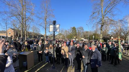 Kladow Dorfplatz Berlin Spandau Benennung nach Konrad Birkholz