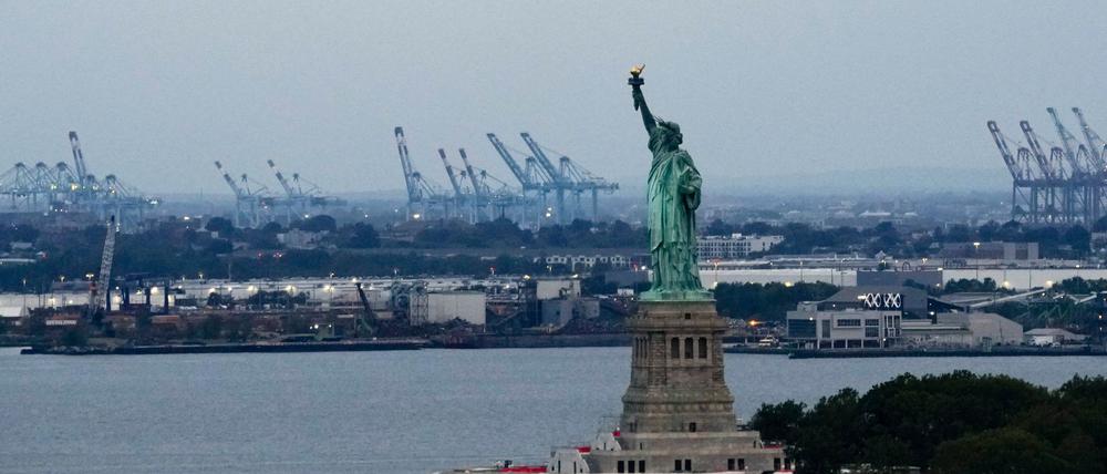Das berühmte New Yorker Wahrzeichen ist ein Geschenk Frankreichs an die USA. (Archivbild)