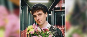 Mit seiner Band Isolation Berlin macht Tobias Bamborschke seit vielen Jahren traurige Musik. Nun versucht er, auch auf das Positive im Leben zu blicken.