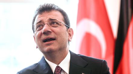 Ekrem Imamoğlu gilt als vielleicht wichtigster Gegenspieler von Staatschef Erdogan in der Türkei. (Archivbild)
