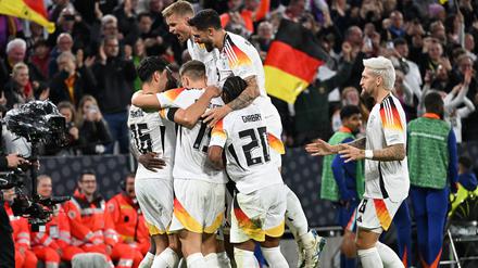 Deutscher Jubel in der Nations League? Das ist immer noch ein bisschen gewöhnungsbedürftig.
