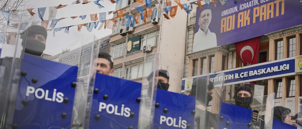 Istanbul ist seit der Festnahme am Mittwoch voller Polizeibeamter.