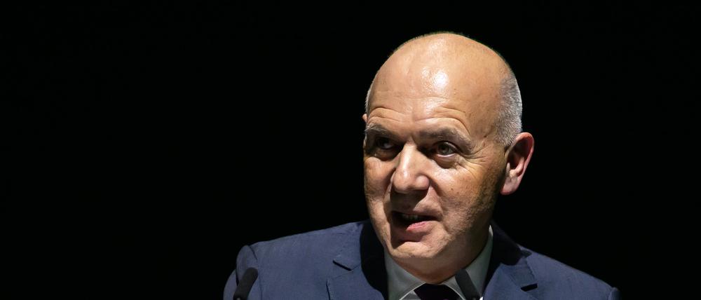 DFB-Präsident Bernd Neuendorf sieht sich nicht in der Pflicht in Sachen Aufstiegsreform.
