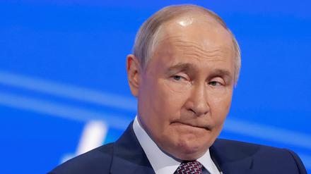 Der russische Präsident Wladimir Putin nimmt am 18. März 2025 am Kongress der Russischen Union der Industriellen und Unternehmer in Moskau, Russland, teil. 