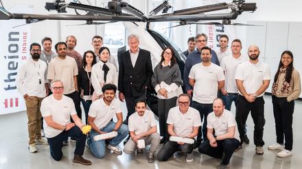 Das Technologieunternehmen Theion aus Berlin-Adlershof entwickelt eine Batterie auf Basis der Kristallschwefel-Technologie als Alternative zum Lithium-Ionen-Akku.
Das Theion-Team