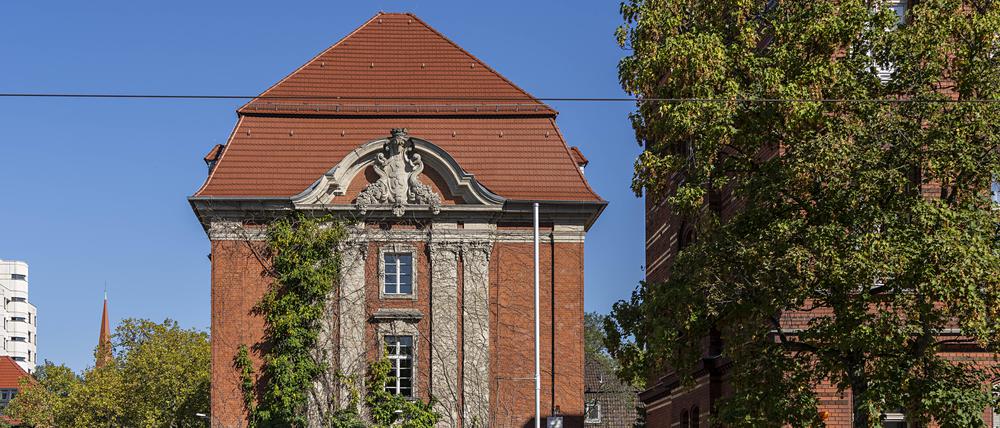 Klinkerbauten prägen das alte Klinik-Gelände in Moabit.