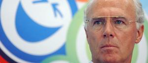 Zwielichtige Rolle: Franz Beckenbauer im Jahr 2004 als Präsident des Organisationskomitees für die Fußball-WM 2006