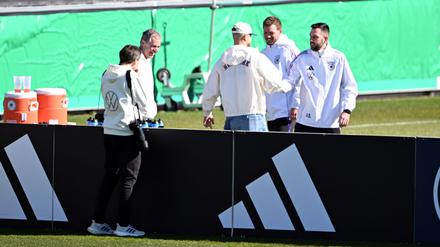 Niclas Füllkrug kam beim Training der Nationalmannschaft vorbei.