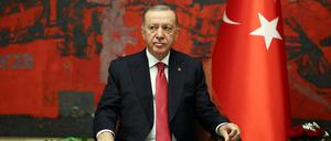 Mithilfe der Kurdenpartei DEM will sich der türkische Präsident Recep Tayyip Erdogan eine weitere Amtszeit sichern.