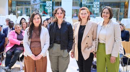 Nach einer Recherche des Mediendienstes Integration haben rund 11,6 Prozent der Abgeordneten des neuen Bundestags einen Migrationshintergrund. (Archivbild)