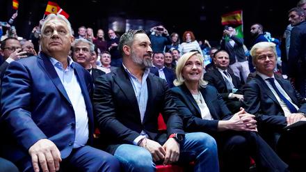 Die neuen Verbündeten Israels: Ungarns Ministerpräsident Viktor Orbán, der Führer der spanischen rechtsextremen Vox-Partei Santiago Abascal, Marine Le Pen von Frankreichs Rassemblement National und Geert Wilders, Chef der niederländischen rechtsextremen Freiheitspartei. 
