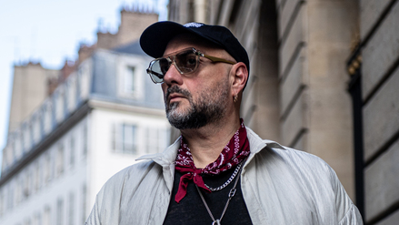 Kiril Serebrennikov zeigt Don Giovanni als Beispiel für toxische Männlichkeit.