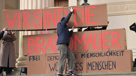 In Kommunalparlamenten im Osten grenzen sich die restlichen Parteien ähnlich stark von der AfD ab wie im Westen, sagen Forscher. (Archivbild)