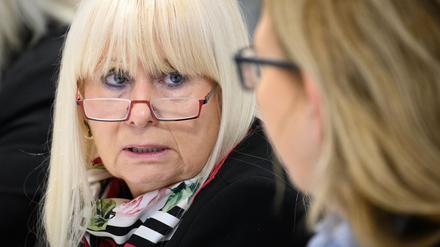 Innensenatorin Iris Spranger (SPD) stellt die Kriminalitätsstatistik gemeinsam mit Polizeipräsidentin Barbara Slowik Meisel vor.