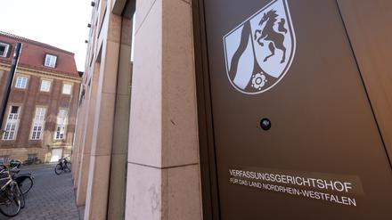 Der Verfassungsgerichtshof des Landes Nordrhein-Westfalen (NRW) hat seinen Sitz in der Innenstadt von Münster.