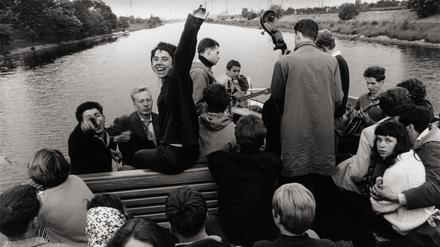 Eine Dampferfahrt ins Glück, 1959 in der Zeitschrift „twen“ mit dem Titel „Jazz auf dem Fluss“ veröffentlicht.