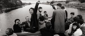 Eine Dampferfahrt ins Glück, 1959 in der Zeitschrift „twen“ mit dem Titel „Jazz auf dem Fluss“ veröffentlicht.