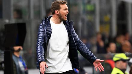 On fire am Spielfeldrand: Bundestrainer Julian Nagelsmann.