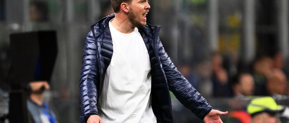 On fire am Spielfeldrand: Bundestrainer Julian Nagelsmann.