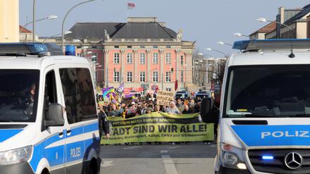 Die Demo gegen Kürzungen im Kultur- und Sozialbereich in Potsdam. 