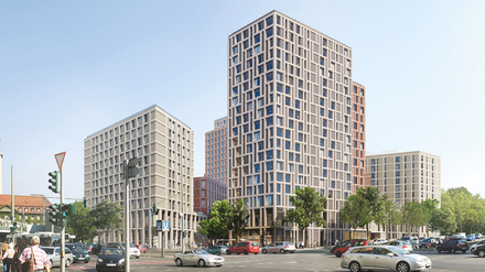 Blick von der Klosterstraße, links Spandau-Arcaden und Rathausturm.