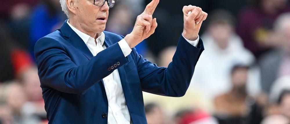 Sah eine dominante Vorstellung seiner Bayern: Trainer Gordon Herbert.