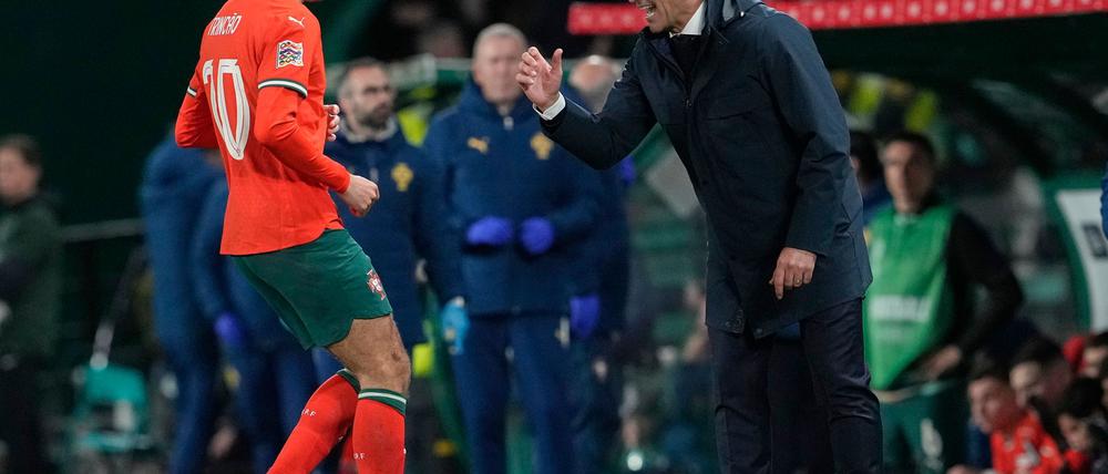 Roberto Martínez (rechts) steht in Portugal in der Kritik