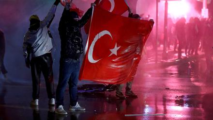 Seit Tagen demonstrieren Tausende in der Türkei gegen die Festnahme Ekrem Imamoglus.