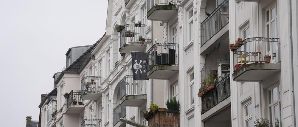 In Hamburg haben Wohnungskäufer vergangenes Jahr durchschnittlich weniger Geld als 2023 gezahlt. (Illustration)