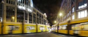 RECORD DATE NOT STATED 12.09.2023, Berlin - Deutschland. Trams am Hackeschen Markt. *** 12 09 2023, Berlin Germany Trams at Hackescher Markt