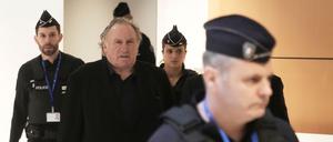 Depardieu sagt, er habe nie eine Frau missbraucht. (Bild vom Prozessauftakt)