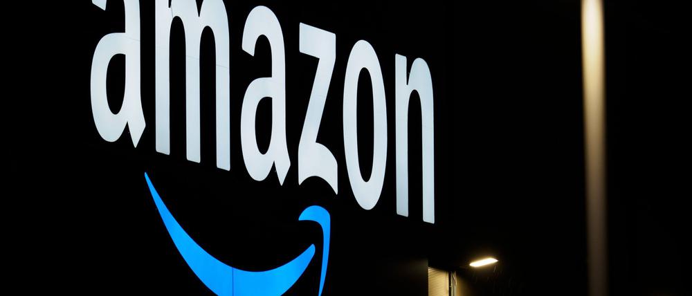 Amazon setzt beim Vorgehen gegen Fälschungen zunehmend auf den Einsatz Künstlicher Intelligenz. (Archivbild)