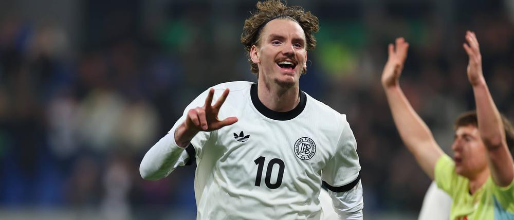 Drei Stück. Nick Woltemade feiert seinen Hattrick für die deutsche U-21-Nationalmannschaft gegen Spanien.