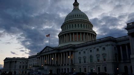 FILE PHOTO: The U.S. Capitol building is seen in Washington, U.S., December 18, 2023. REUTERS/Elizabeth Frantz/File Photo