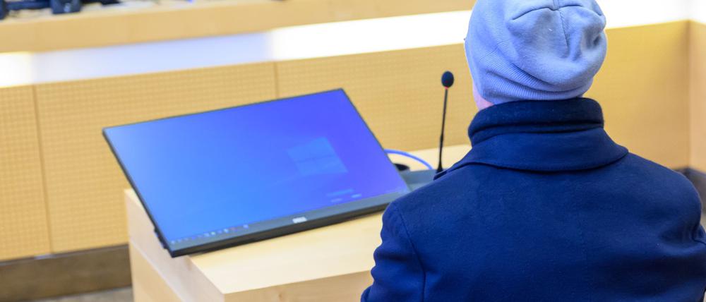Der Angeklagte sieht sich als unschuldig.