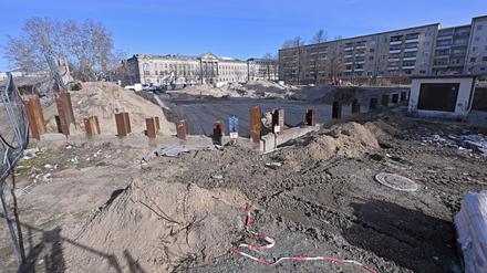Der einstige Wohnblock Staudenhof ist abgerissen. Doch der Ersatzbau steht nun infrage.