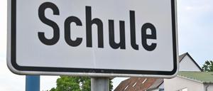 Der Brandenburger Landtag bekennt sich zum Verbot verfassungsfeindlicher Handlungen an Schulen als Konsequenz aus rechtsextremistischen Vorfällen (Archivbild). 