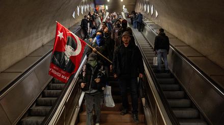 Ab in die Feiertage. Viele Türkinnen und Türken beenden vorerst ihre Proteste.