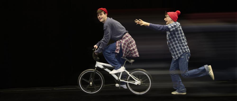 "Der Junge mit dem längsten Schatten" im Hans Otto Theater