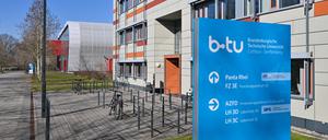 An der BTU in Cottbus studieren zahlreiche ausländische Studenten und Studentinnen. (Symbolbild)